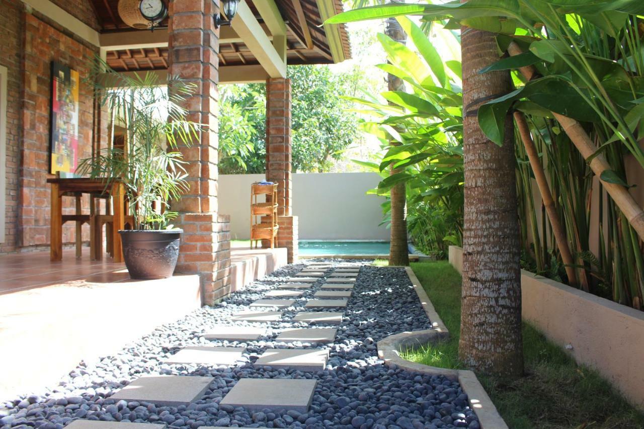 Villa Mayong Uluwatu Exterior photo