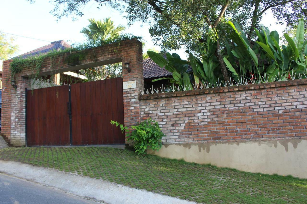 Villa Mayong Uluwatu Exterior photo